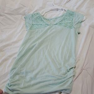 Old Navy mint green maternity tip with lace trim